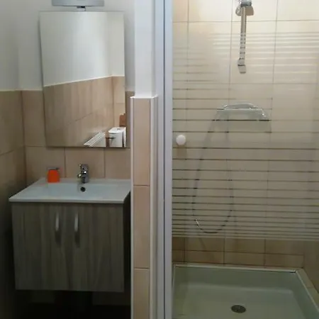 Chambres D'hotes La Pommeraie Bed & Breakfast